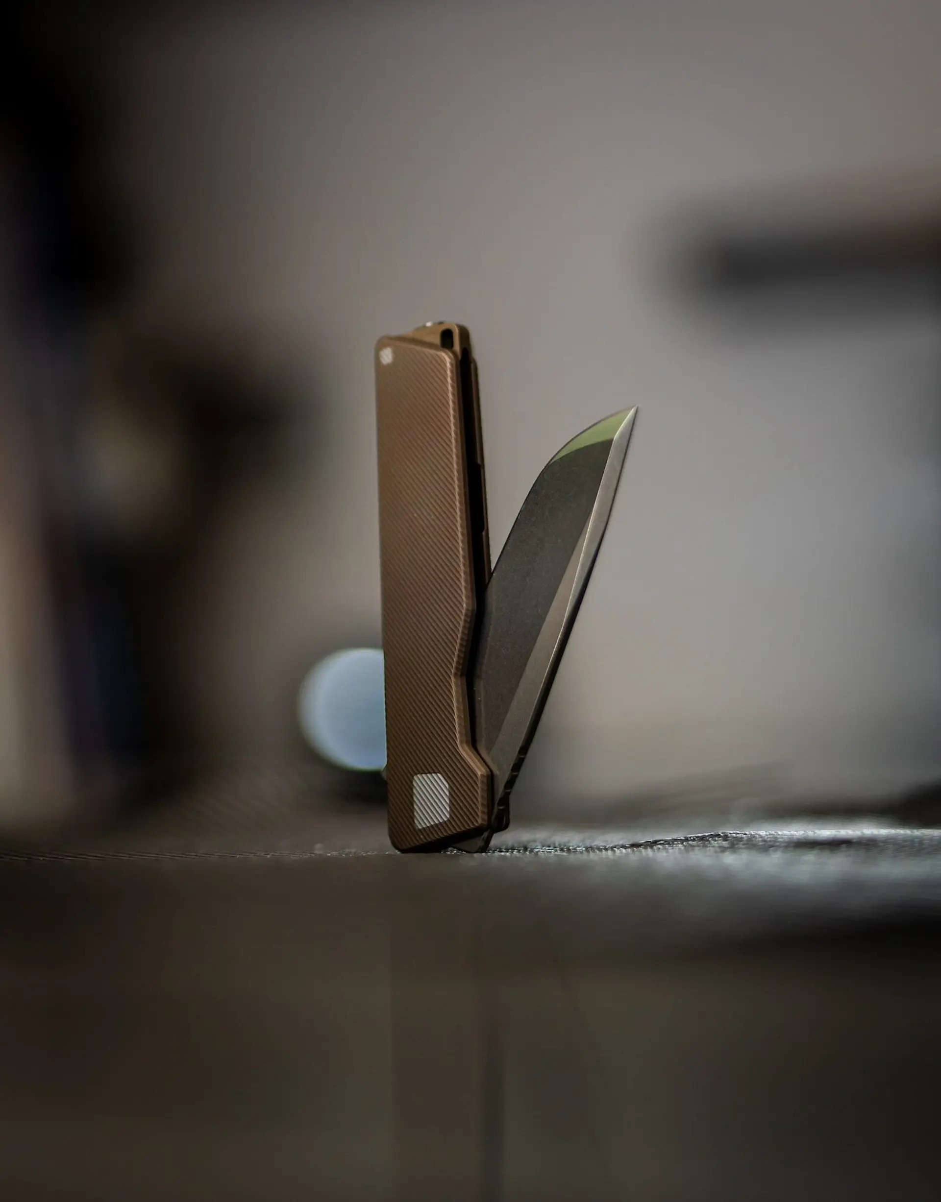 BRONZE WORKS-EDITION DROP — AVAIR M390 Framelock Folding Knife (BRONZE ANO 6AL-4V Titanium)