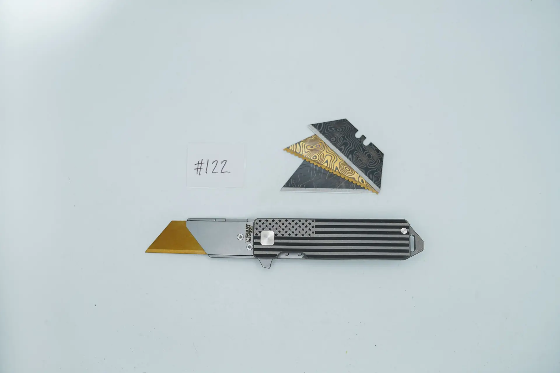 BUILD #122 — Condition 10/10 — TiRant RAZOR V3 50/50 Flag Laser Edition + Installed Titanium Pry Bar Backspacer + 3X Custom Laser Engraved Razor Blades From The ToolRoom