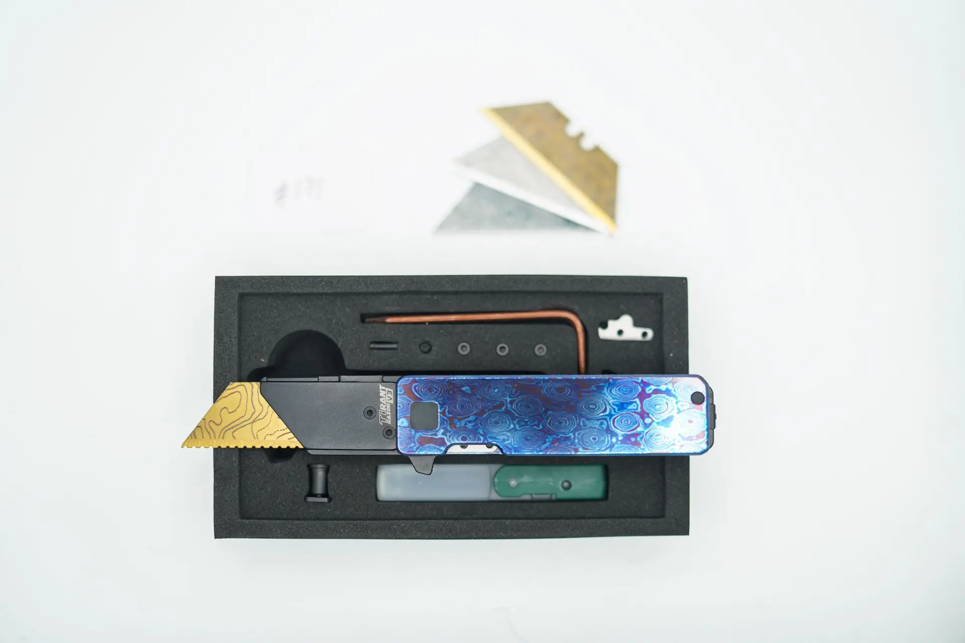 BUILD #171 — Condition 8/10 — TiRant RAZOR V3 Grade B (Multi-Layered Forged Titanium + Torch ANO) TiMascus + 3X Custom Laser Engraved Razor Blades From The ToolRoom