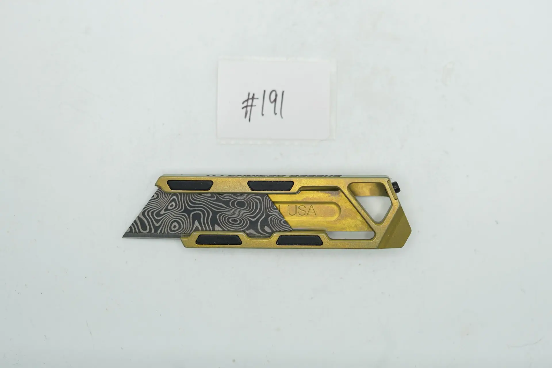 BUILD #191 Condition 9/10 — TiRant RAZOR-M MacLock Edition 2.0 (Black Magnets With Clip) + Gold/Green-Tint ANO Prototype (See Photo For Exact Knife) W/Custom Laser Engraved Gold Razor Blade