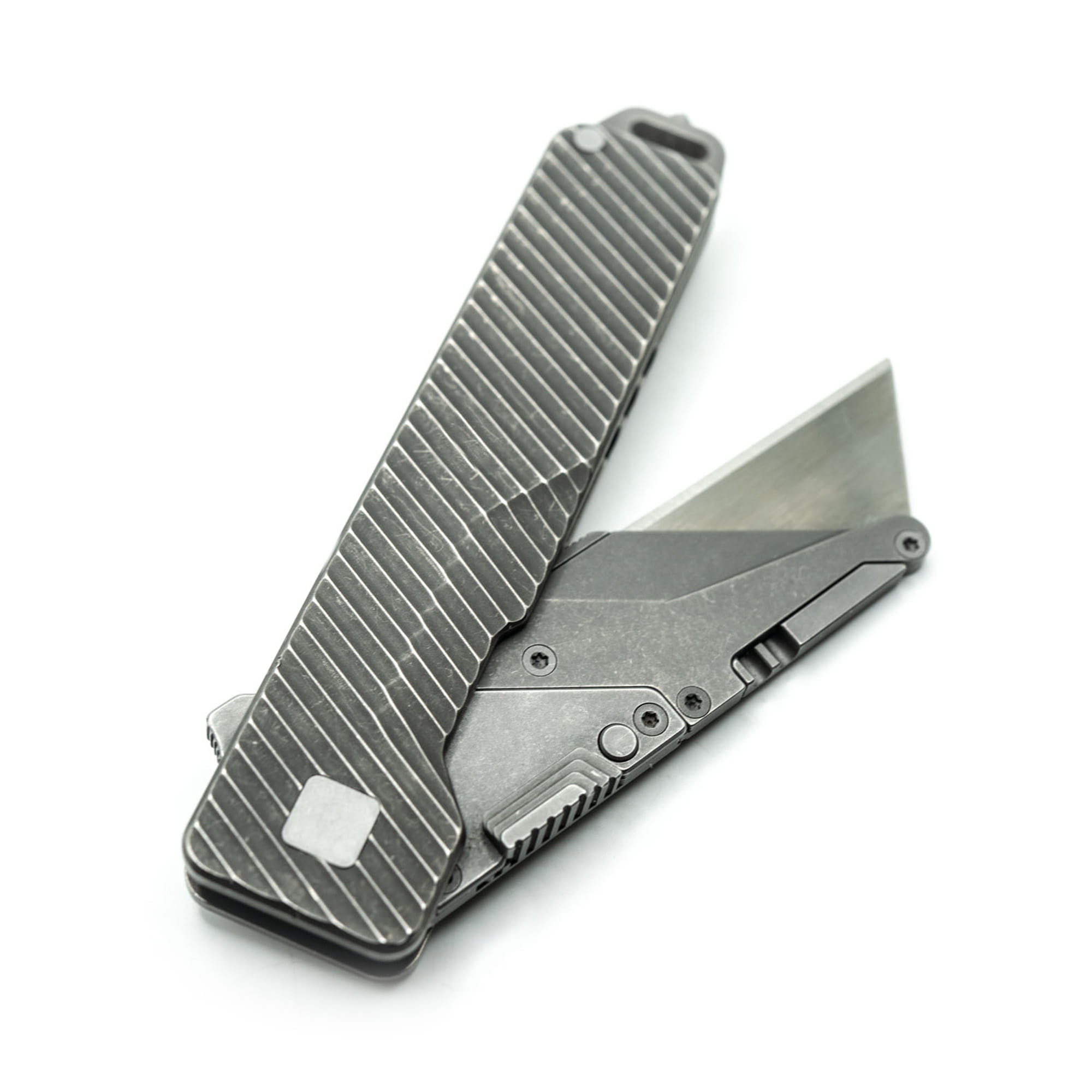 TiRant ULTRA HotSwap™ Quick-Release RAZOR Blade Holder (Stonewashed & Contoured Tempered Stainless) Curved Choil + W/Micro-Jimping - Image 8