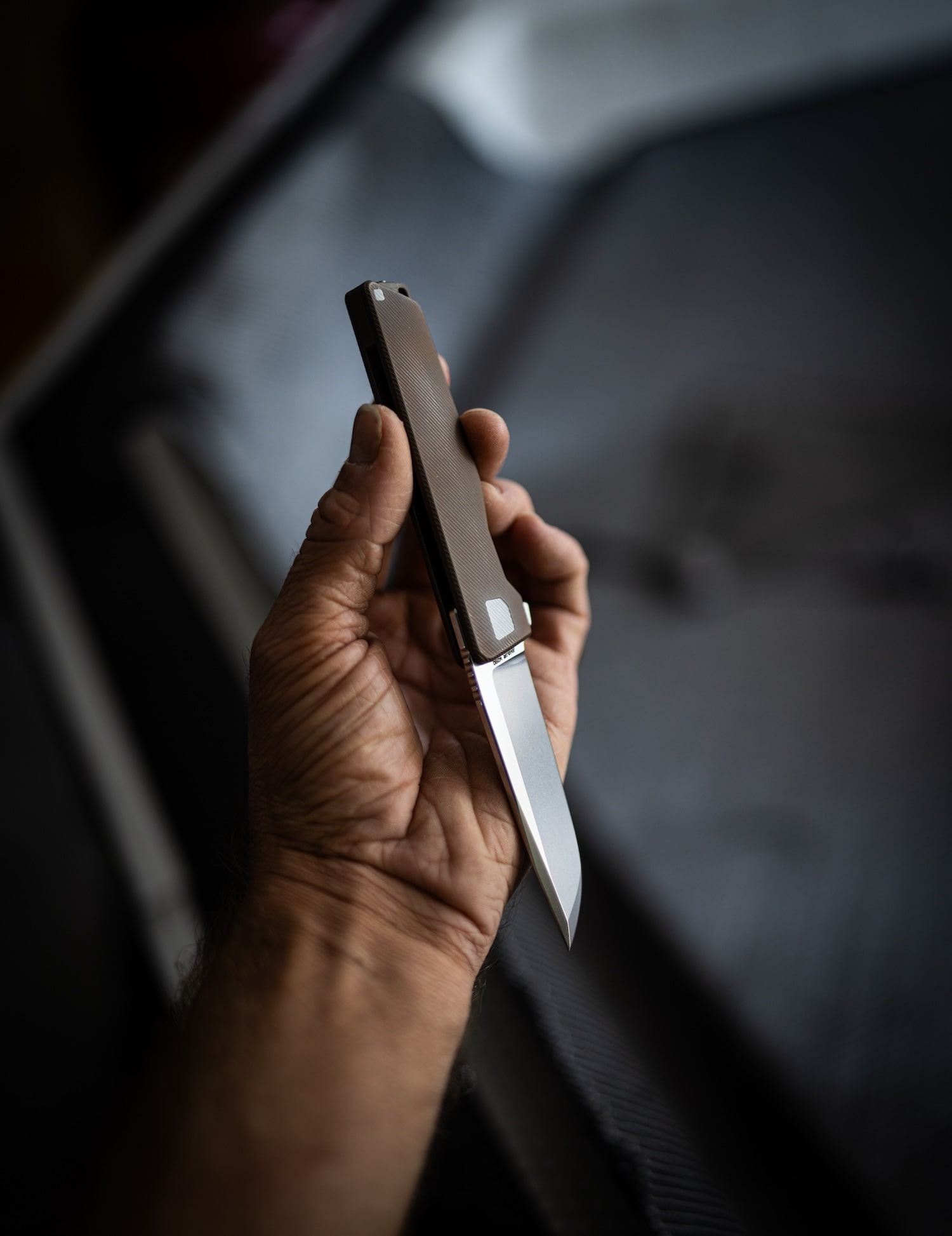 BRONZE WORKS-EDITION DROP — AVAIR M390 Framelock Folding Knife (BRONZE ANO 6AL-4V Titanium) - Image 9