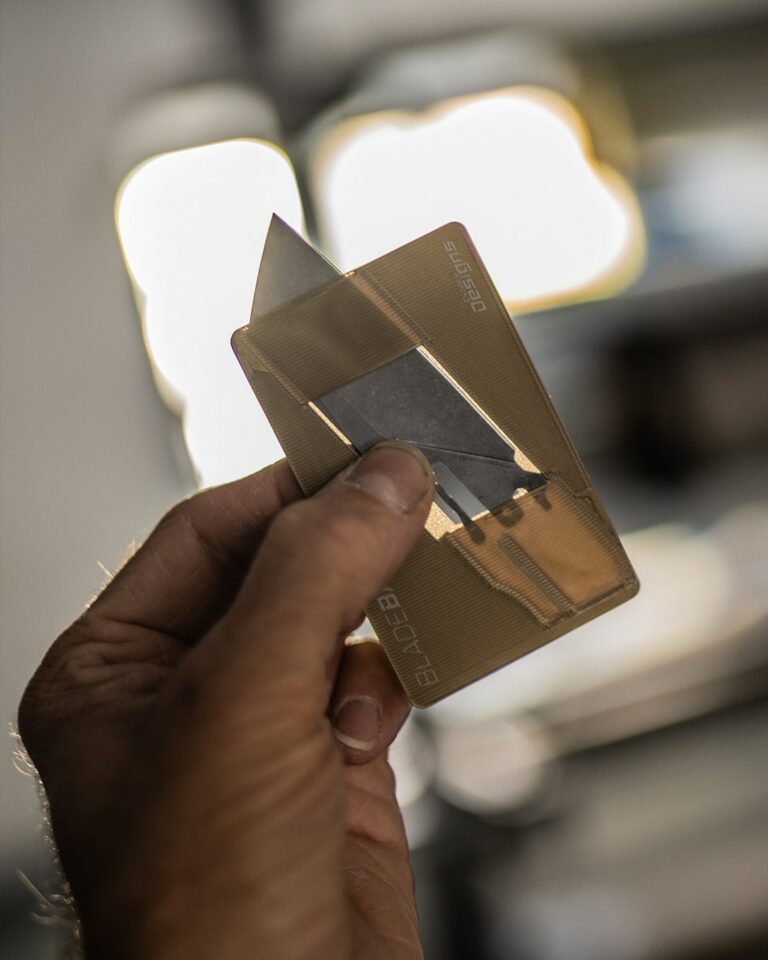 Solid Card Blade BladeBank™ — Blade Holder For TiRant ULTRA HotSwap™ Blades In Credit ...