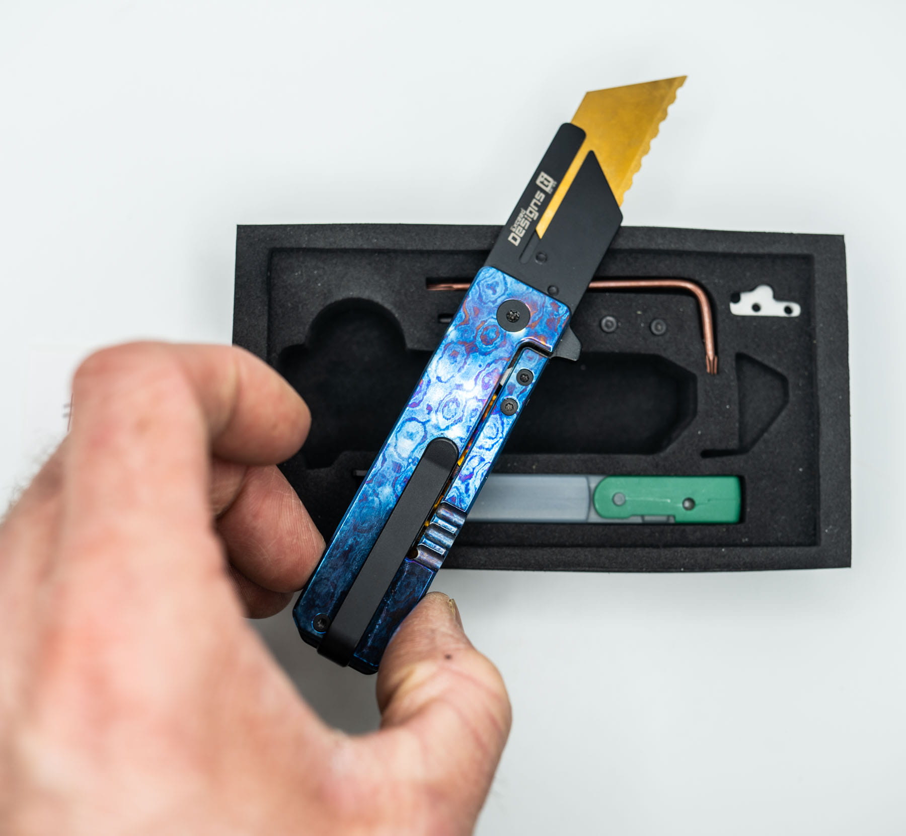 ITEM #24B — TiRant RAZOR V3 RARE TiMascus Edition W/Jet-Black Hardware + W/Titanium Milled PRO Clip (Solid TiMascus + Box Kit) 9/10 BLEM / RARE — Only One Available - Image 4