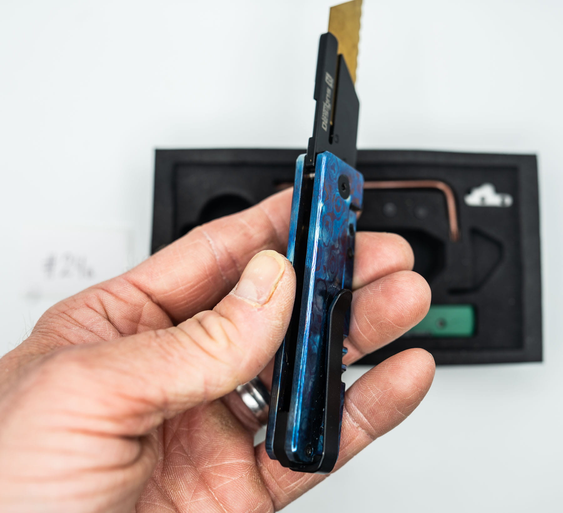 ITEM #24B — TiRant RAZOR V3 RARE TiMascus Edition W/Jet-Black Hardware + W/Titanium Milled PRO Clip (Solid TiMascus + Box Kit) 9/10 BLEM / RARE — Only One Available - Image 8