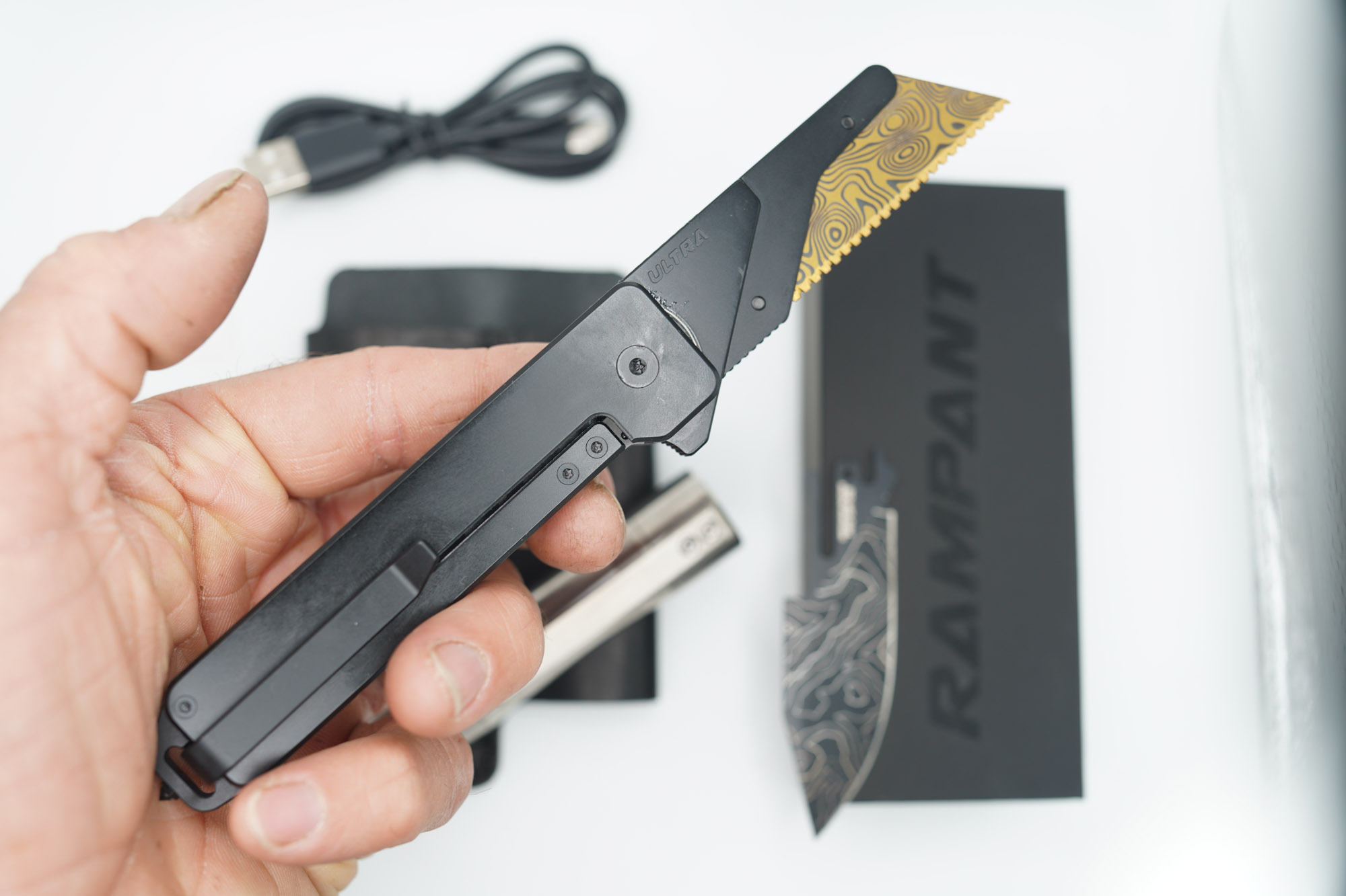 BUILD #45 Combo — Condition 9/10 — TiRant ULTRA 50/50 Carbon Fiber RH Scale / Jet-Black PVD Titanium LH Scale + Skeleton Glass Breaker Loop Backspacer + D2 Topo Half Laser Engraved Drop Point Hotswap Blade + 4X Custom Laser Engraved Razor Blades + 10/10 RAW 519a Rampant R4 Aluminum Flashlight + 10/10 Black Leather FieldPro Pocket Organizer W/Belt Loop - Image 6
