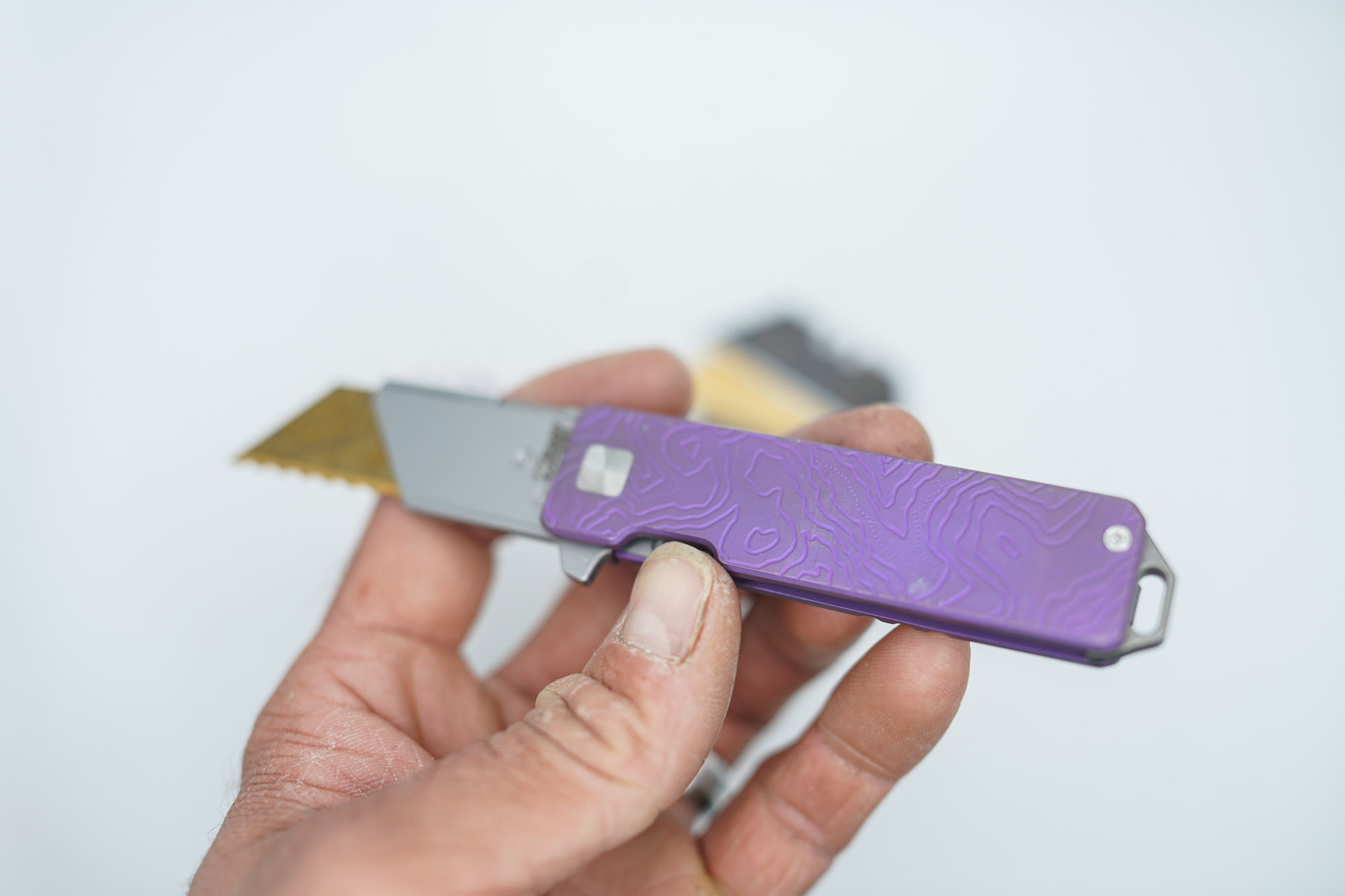 BUILD #113 — Condition 8/10 — TiRant RAZOR V3 Dual-Sided Cascadia 3D-Milled Texture + Custom Electro-Etch & Dip Purple ANO + 3 Custom Laser Engraved Razor Blades From The ToolRoom - Image 2