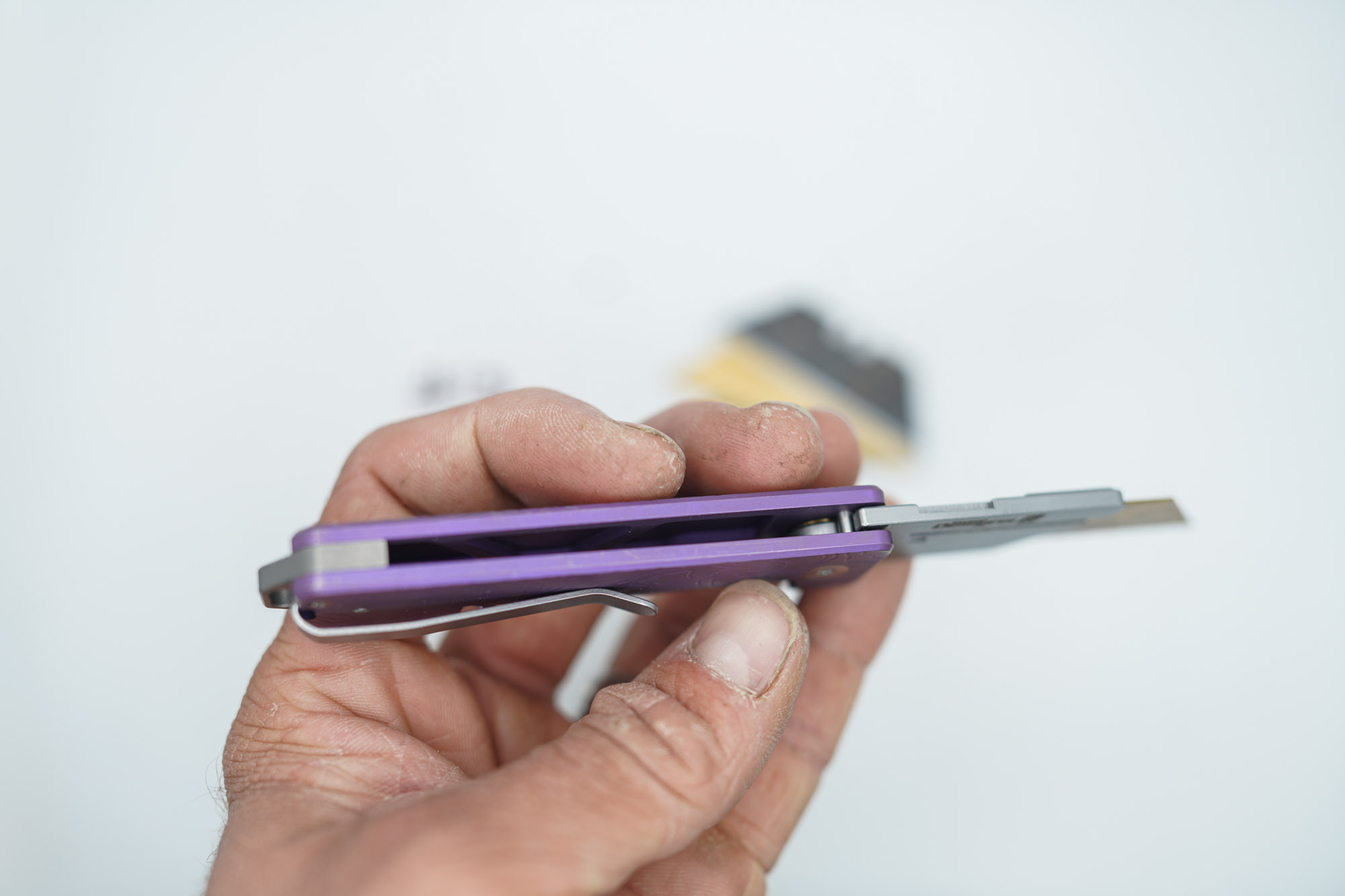 BUILD #113 — Condition 8/10 — TiRant RAZOR V3 Dual-Sided Cascadia 3D-Milled Texture + Custom Electro-Etch & Dip Purple ANO + 3 Custom Laser Engraved Razor Blades From The ToolRoom - Image 5