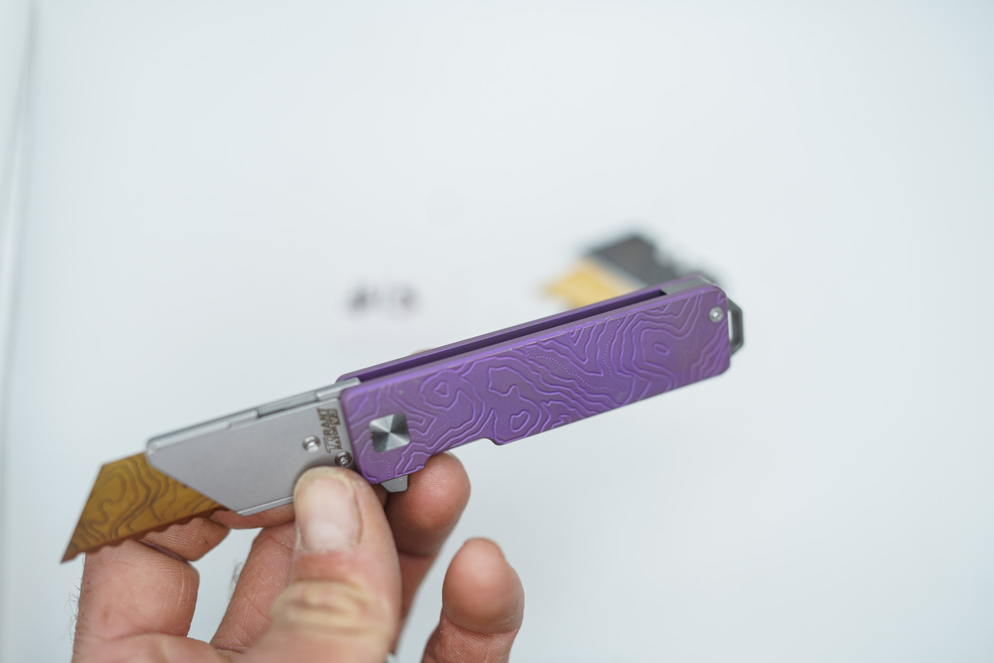 BUILD #113 — Condition 8/10 — TiRant RAZOR V3 Dual-Sided Cascadia 3D-Milled Texture + Custom Electro-Etch & Dip Purple ANO + 3 Custom Laser Engraved Razor Blades From The ToolRoom - Image 6