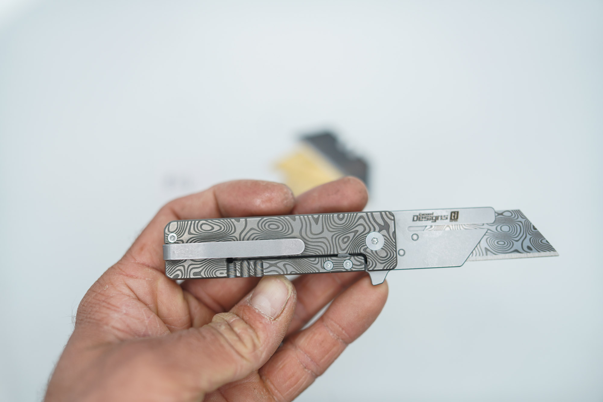BUILD #116 — Condition 10/10 — TiRant RAZOR V3 Stonewashed Titanium + RARE Legacy Dual-Sided 1ST Damascus Edition Prototype Laser-Etched + Installed Flush Rear Backspacer + 4X Custom Laser Engraved Razor Blades From The ToolRoom - Image 4
