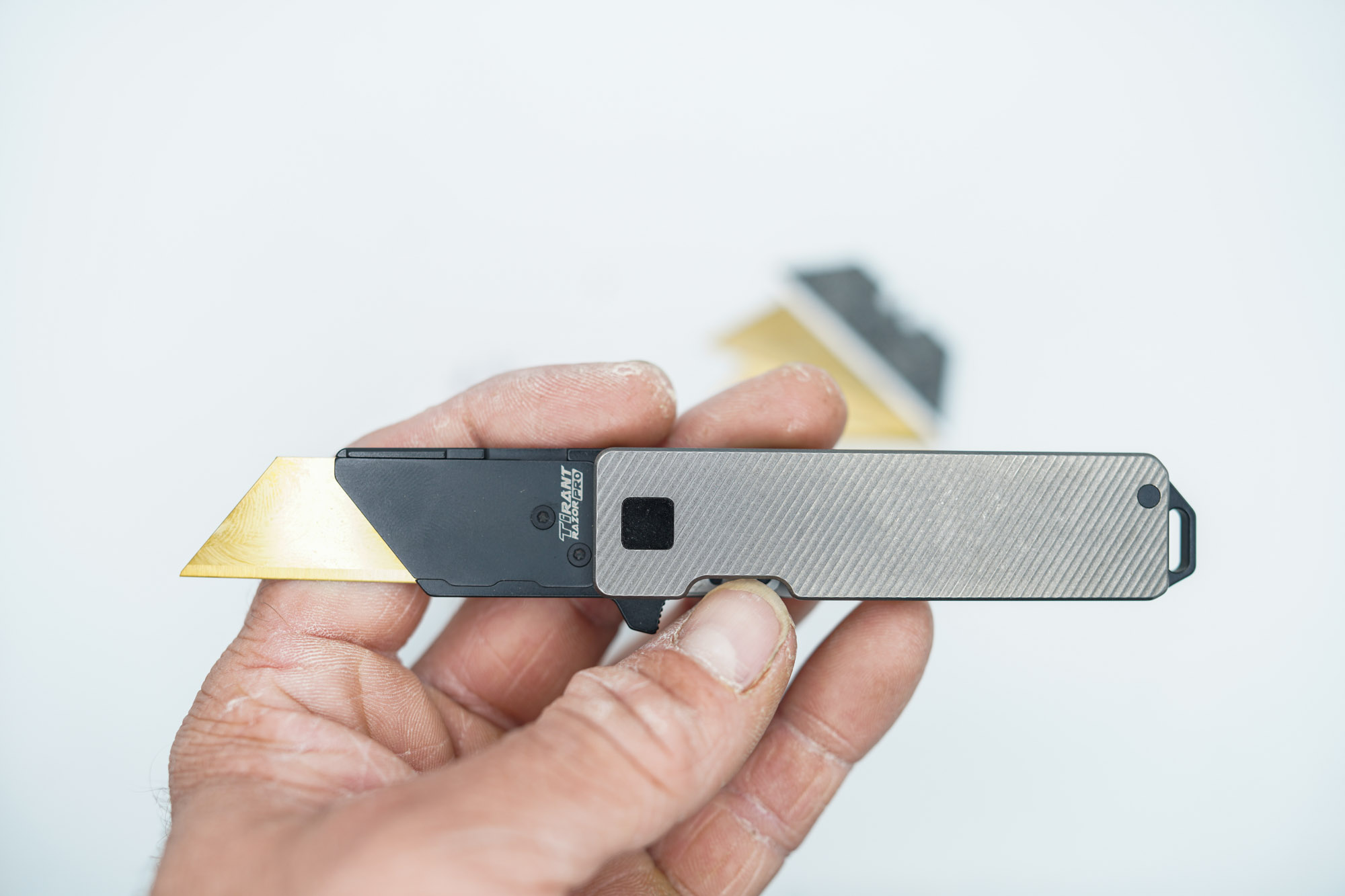 BUILD #136 — Condition 10/10 — TiRant RAZOR V3 Jet-Black PVD + USA-Milled Micro-Slash RH Handle + 3X Custom Laser Engraved Razor Blades From The ToolRoom - Image 2