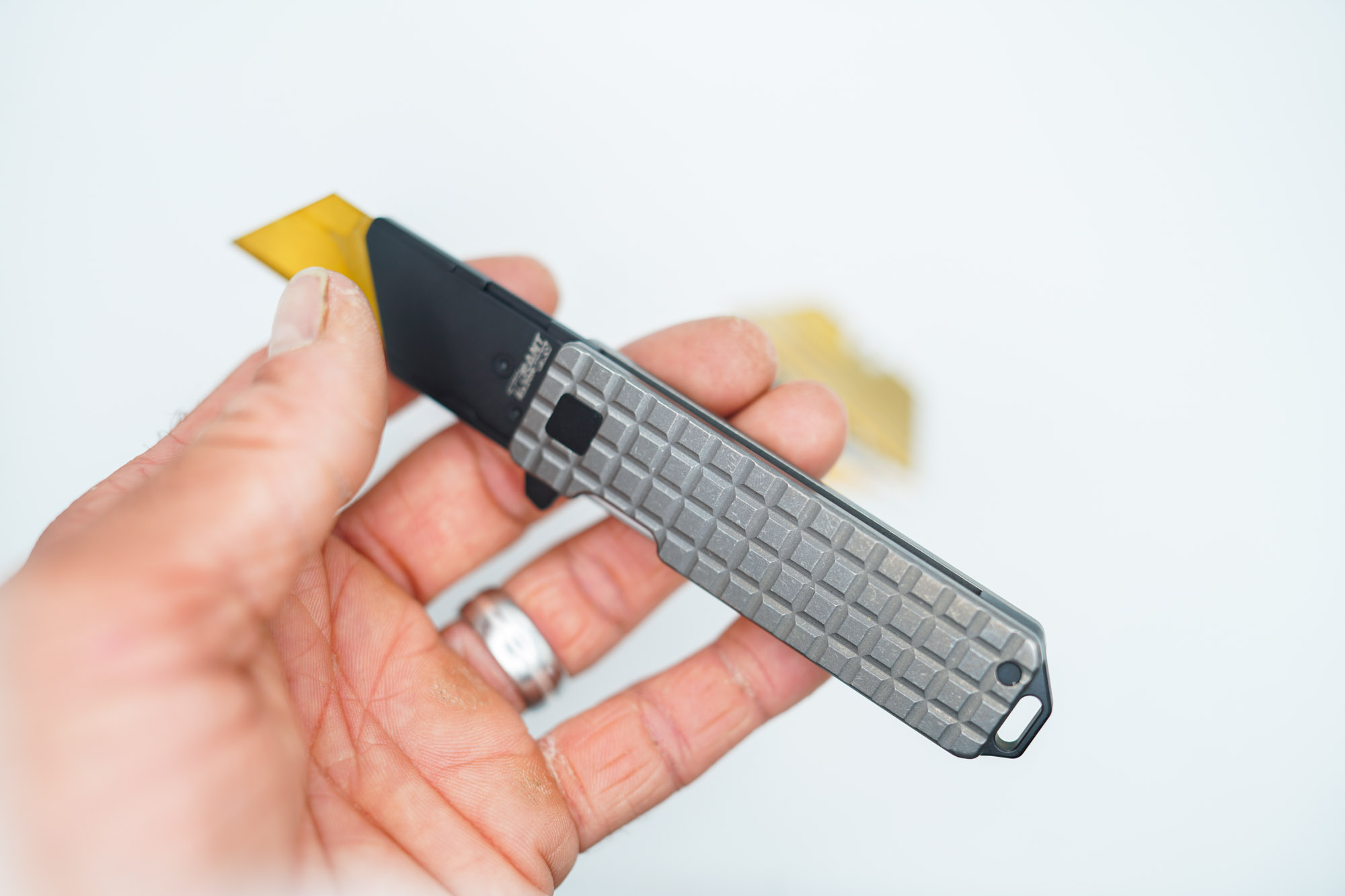 BUILD #154 — Condition 9/10 — TiRant RAZOR V3 Stonewashed Titanium + Jet-Black PVD + USA-Milled RARE FRAG RH Handle + 38MM Mini Clip + 3X Custom Laser Engraved Razor Blades From The ToolRoom - Image 2